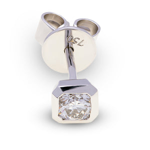 18ct White Gold Round Diamond Studs G777358