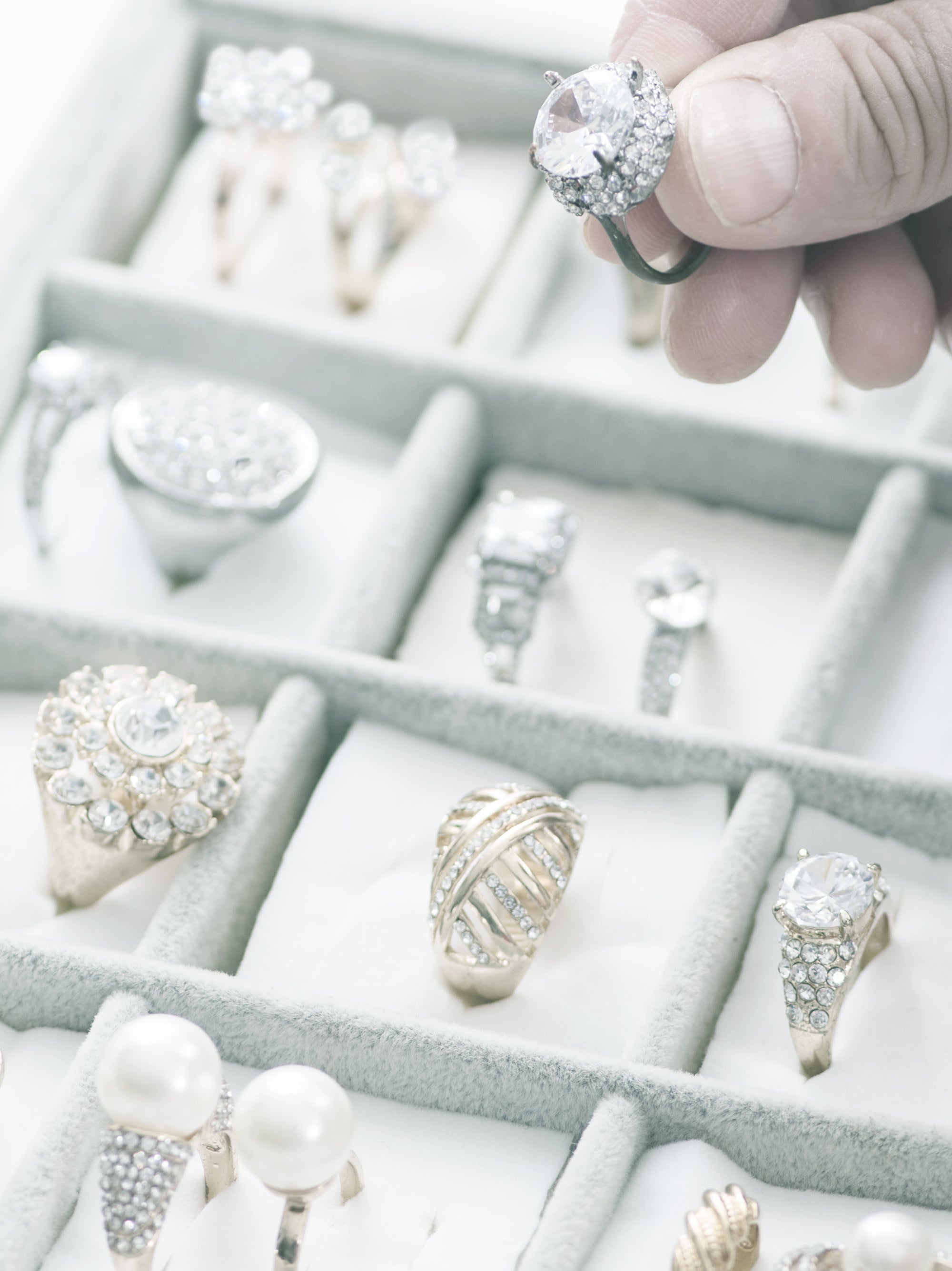 A Guide to Pre-owned Jewellery