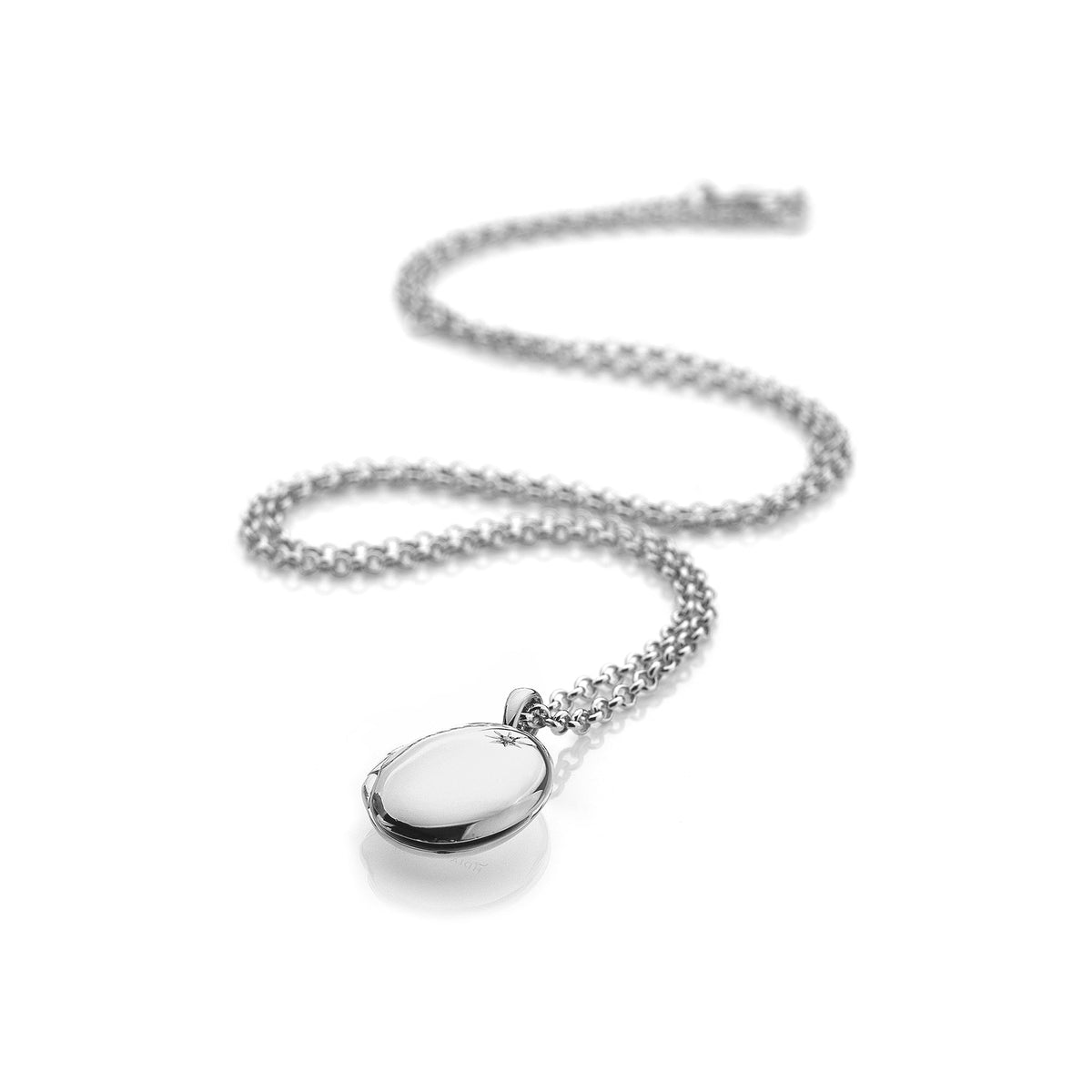 Confident Oval Locket Pendant