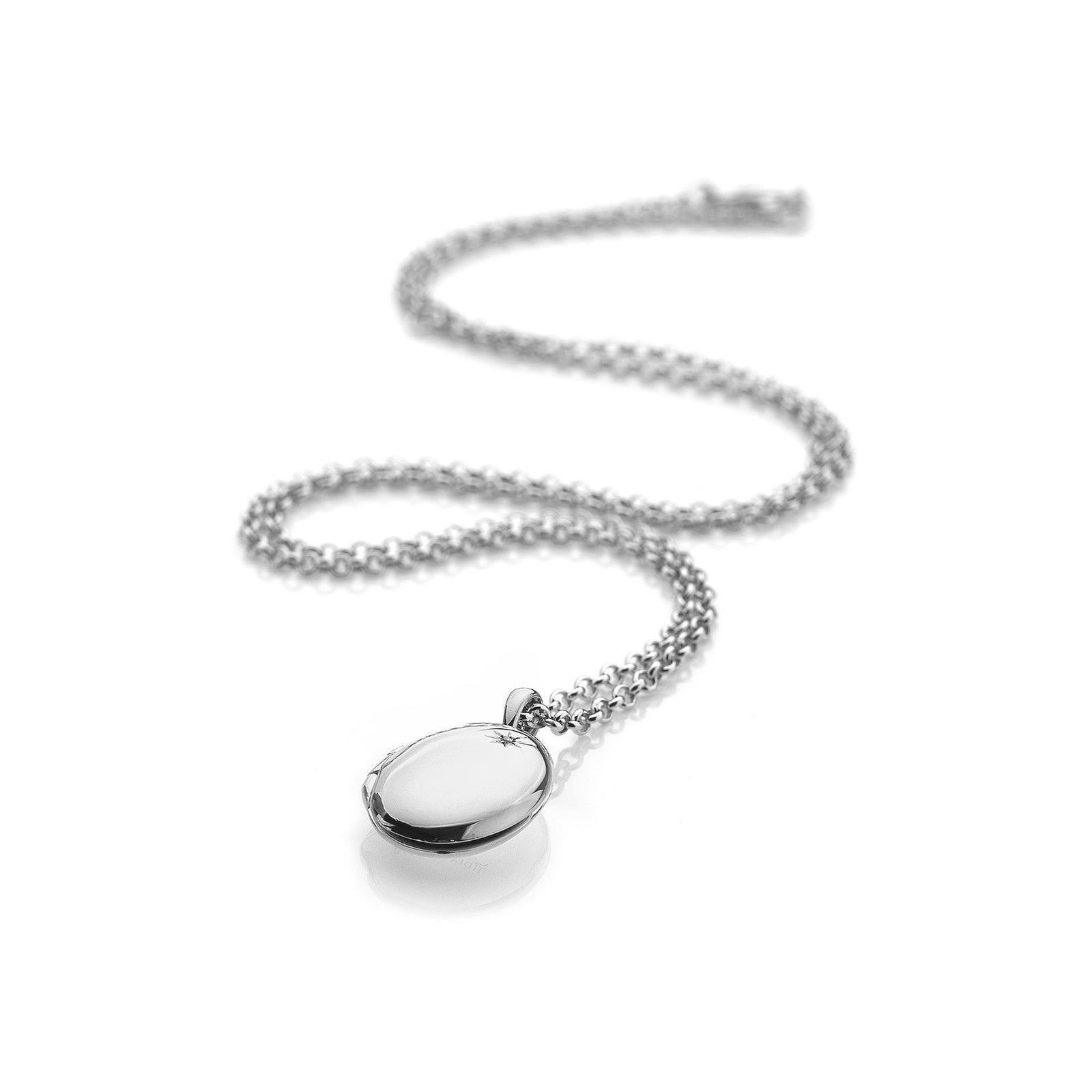 Confident Oval Locket Pendant