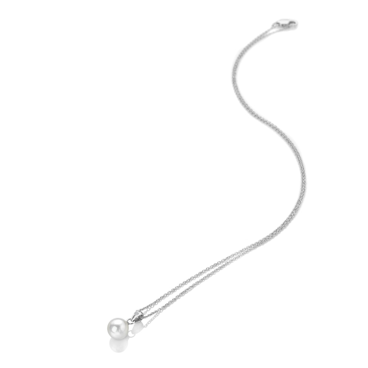 Amulets Pearl Pendant